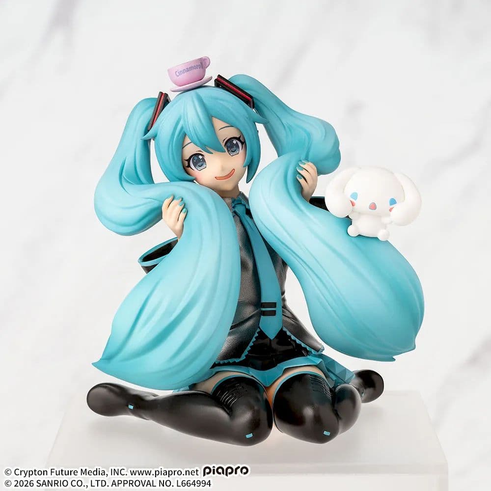 Hatsune Miku de Vocaloid - Unfold Store